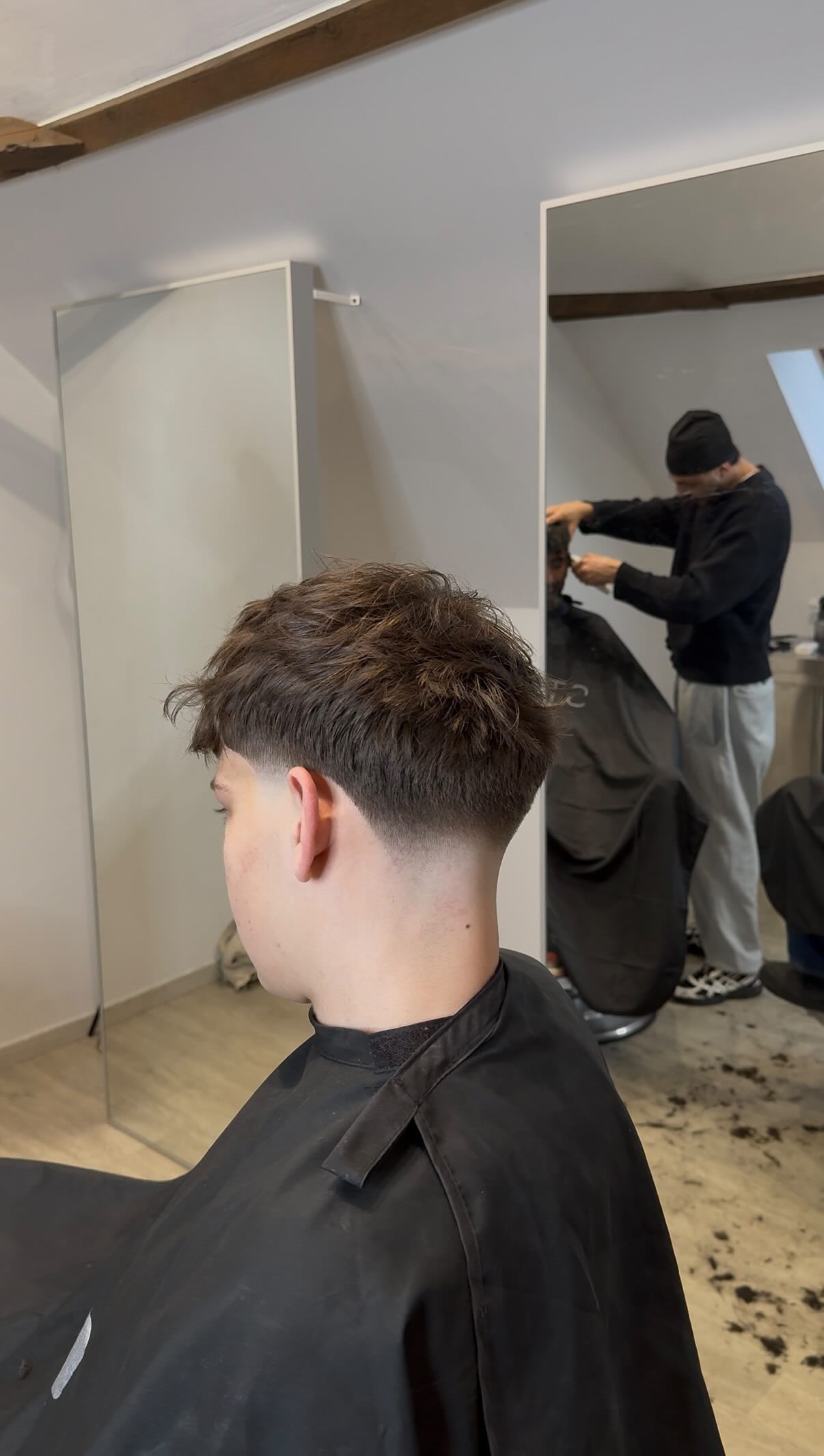 Nek fade en textuur bovenaan